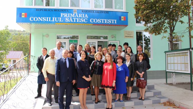 Secretarii Consiliilor Locale din raionul Ialoveni au fost instruiți în satul Costești
