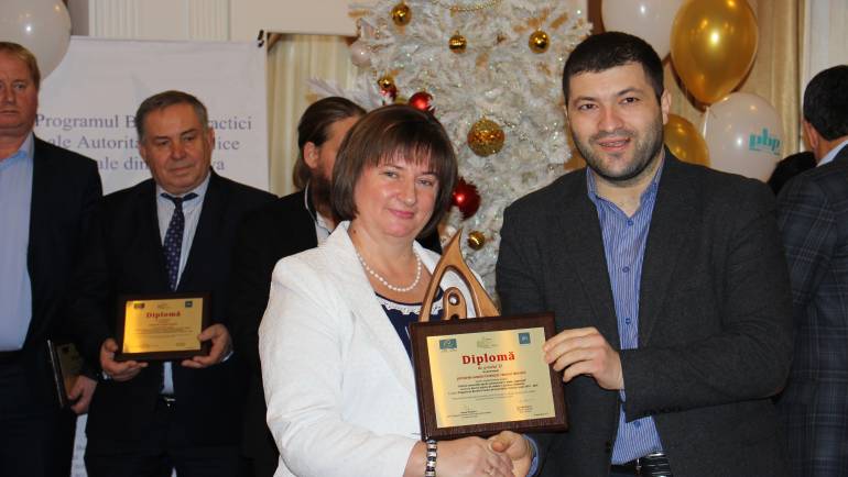 Satul Costești premiat printre cele mai bune practici ale autorităților publice locale din Moldova în 2017