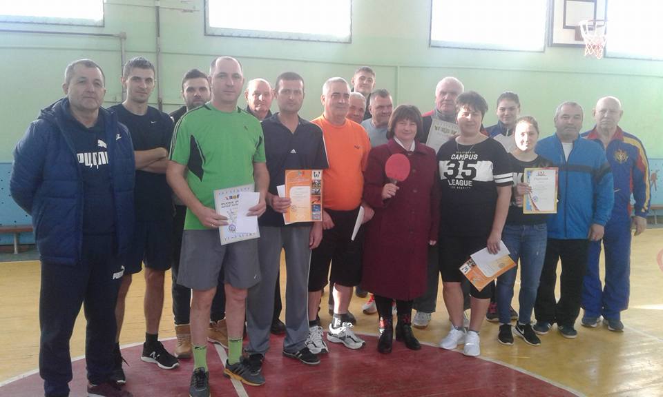 Veaceaslav Ionaș, Aliona Borta și Luca Bivol sînt cîștigătorii Campionatului local la tenis de masă