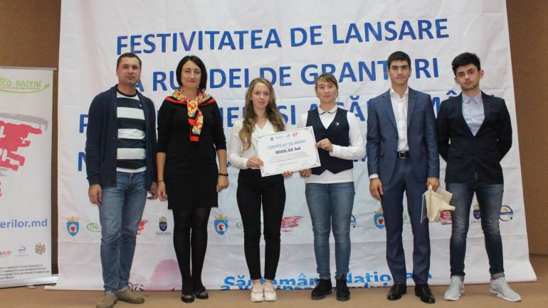 Două inițiative ale tinerilor din Costești au primit suport financiar din partea FpT Ialoveni