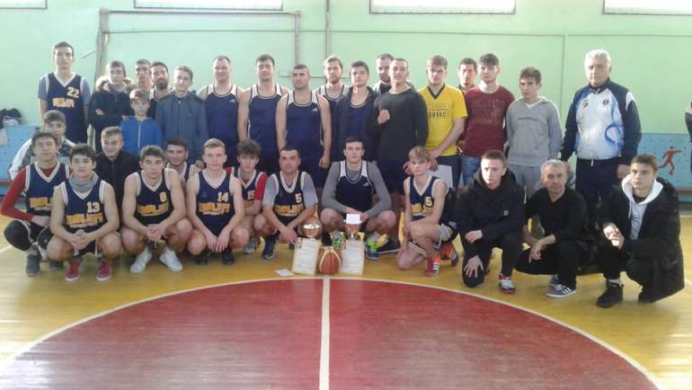 Echipa de băieți din Costești a cîștigat locul I la Baschet (seniori)